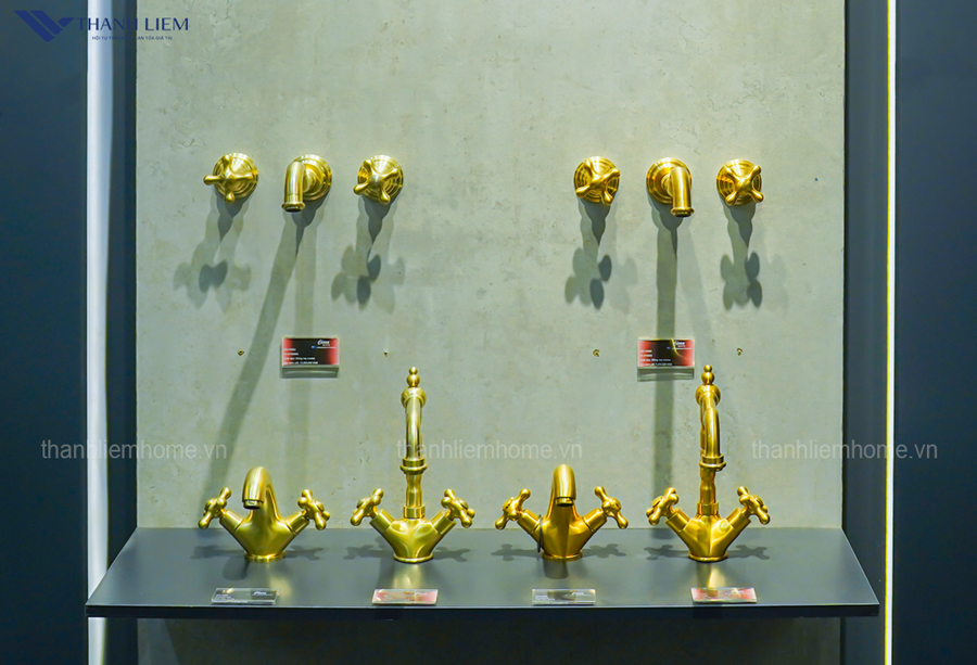 mau thiet bi ve sinh tai ninh binh