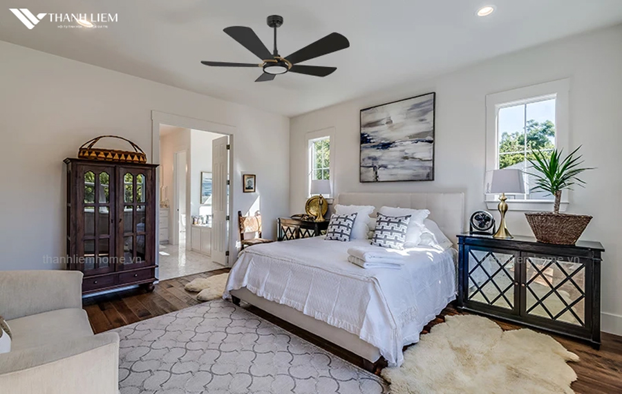 Lắp Quạt Trần Cho Phòng Ngủ, Nên Hay Không Nên?