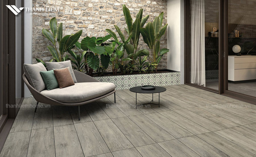 co nen lat gach gia go khong